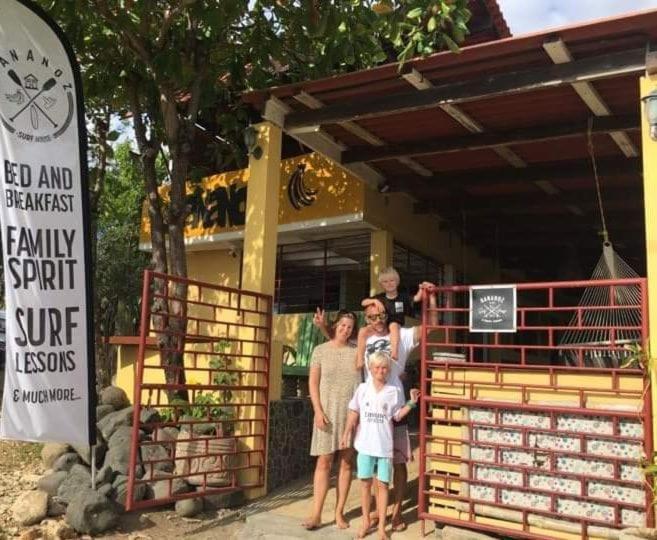 Bananoz Surfhouse Bed & Breakfast Transito Exterior photo